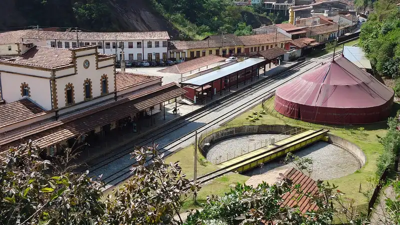 Vozes de Minas: Um Mergulho na História e no Talento dos Cantores Mineiros