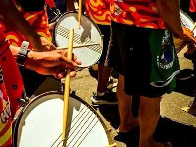 Acarajé e Afoxé: Ritmos e Sabores da Culinária Baiana que ecoam na Música Brasileira