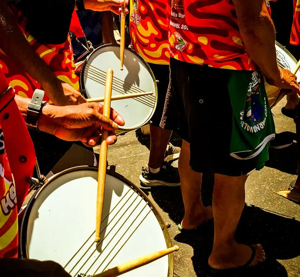Acarajé e Afoxé: Ritmos e Sabores da Culinária Baiana que ecoam na Música Brasileira