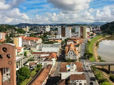 Gírias Catarinenses: Guia Completo do Manezês e das Expressões de Santa Catarina
