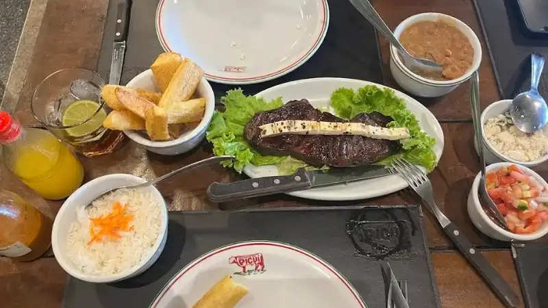 Onde Comer em João Pessoa: O Guia Definitivo da Culinária Paraibana (Com Achados Locais e Experiências Autênticas)