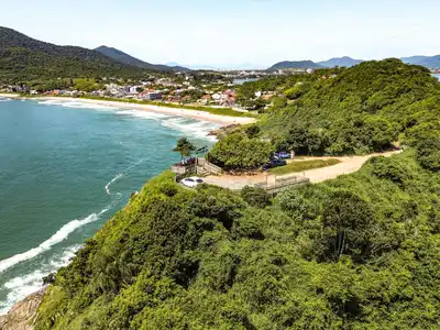 Sol, Mar e Montanha: Um Roteiro Inesquecível pelo Litoral Norte de São Paulo