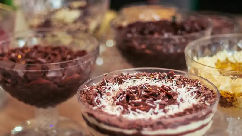 Sabores do Carnaval: Uma Viagem Gastronômica pelas Festas do Brasil