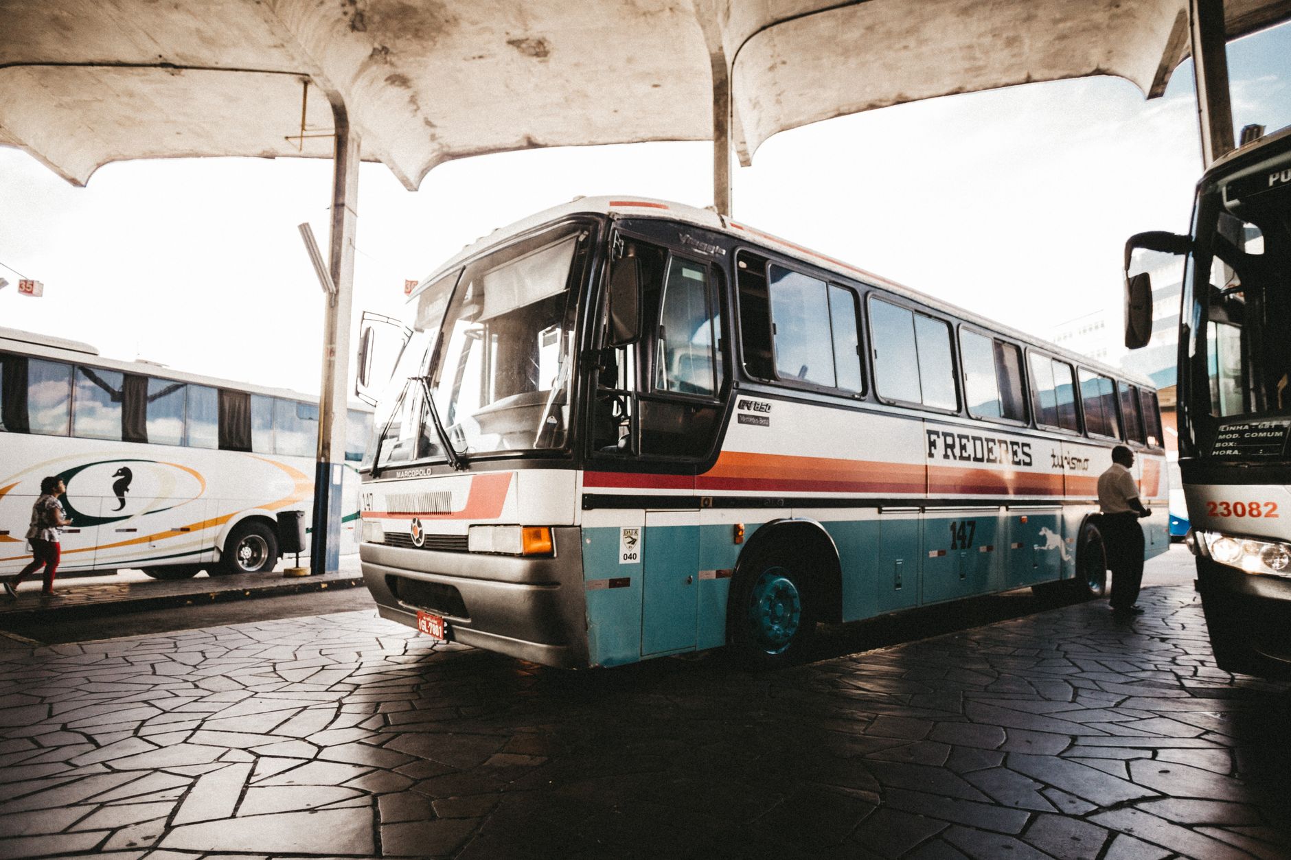 Com Quantos Anos Você Pode Viajar de Ônibus Sozinho e o Que é Preciso Saber