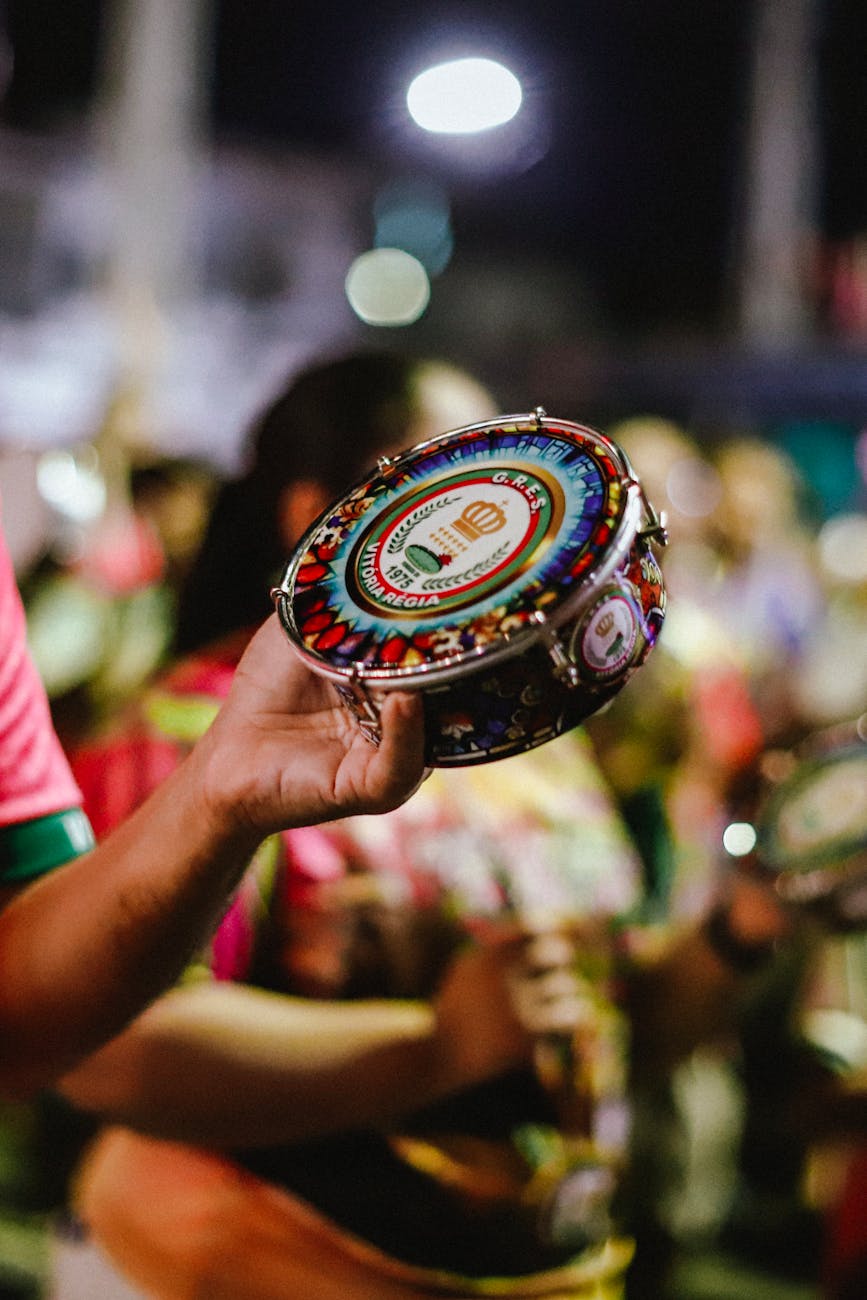 Maracatu e os Ritmos Pernambucanos: Uma Viagem Sonora Pelas Tradições do Nordeste