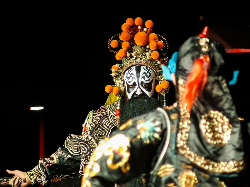 Como a Cultura Chinesa Influencia a Vida dos Brasileiros