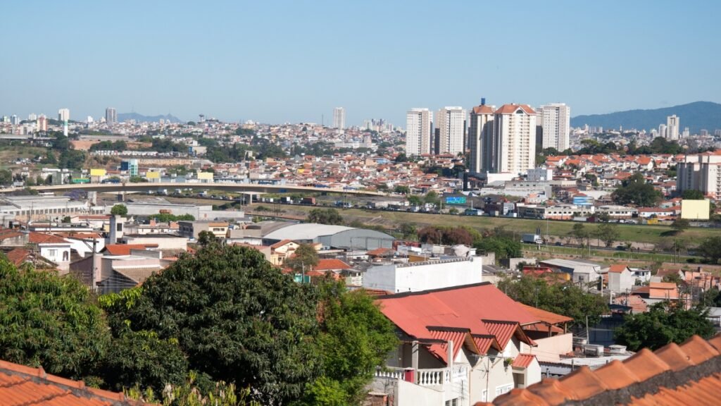 Guarulhos, a Gigante sem Mar